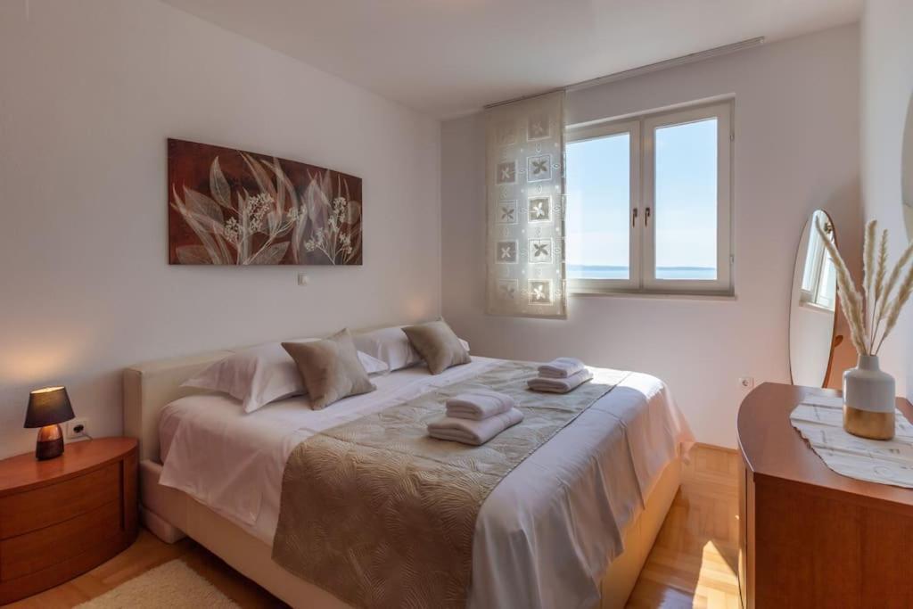 Sea View- Spacious Apartment With Shared Pool Split Exteriér fotografie